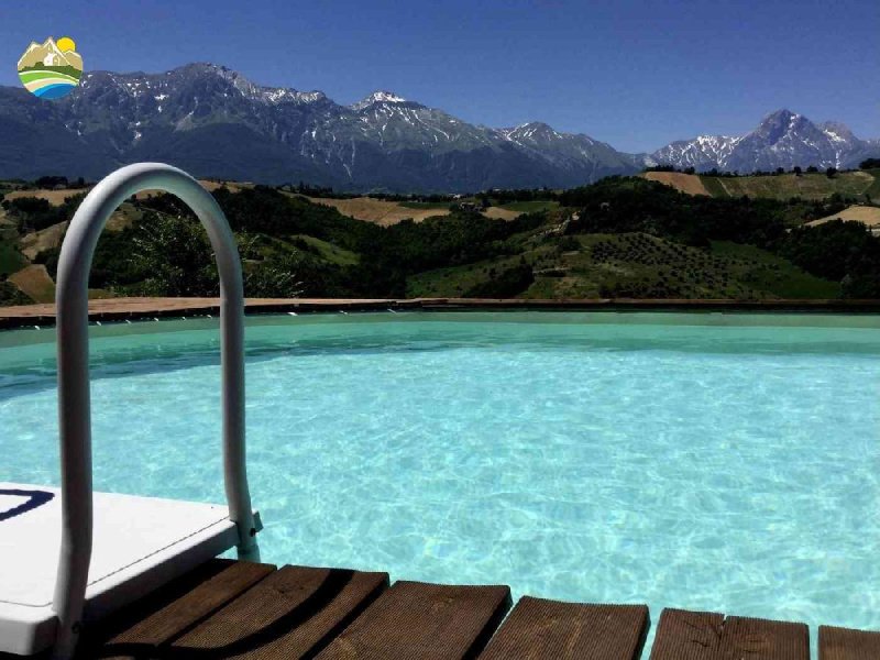Casa di campagna a Bisenti
