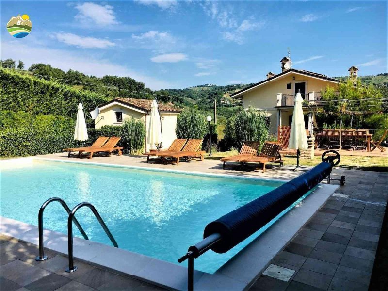 Casa di campagna a Cellino Attanasio