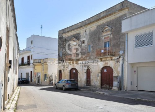 Edificio en Uggiano la Chiesa