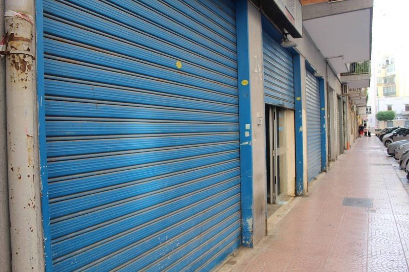 Edifício comercial em Tarento
