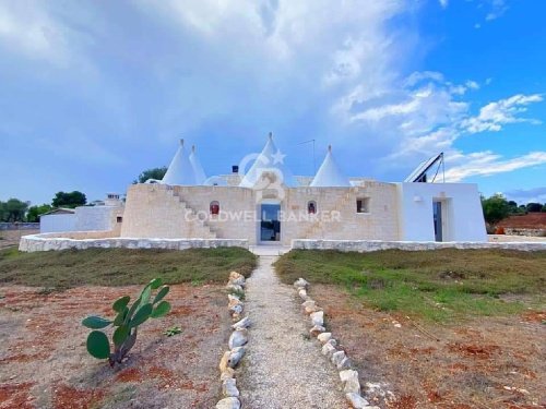 Вилла в Остуни