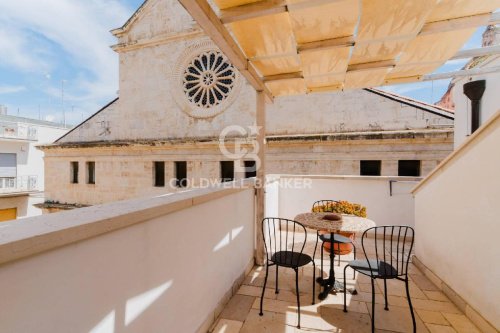 Многоквартирный дом в Мола-ди-Бари