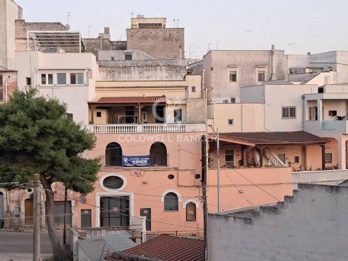 Kommersiell byggnad i Grottaglie