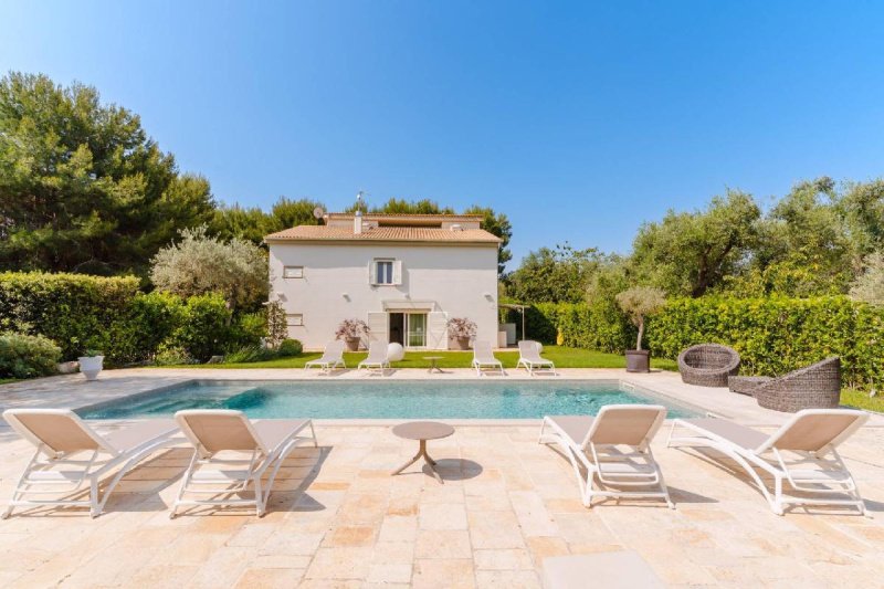 Moradia em Castellana Grotte