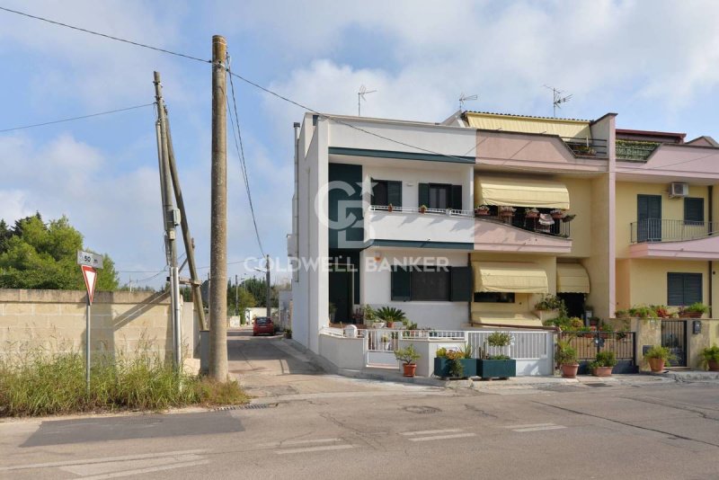 Terraced house in Vernole