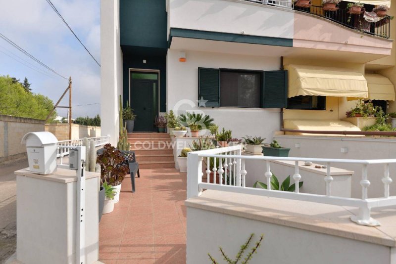 Terraced house in Vernole