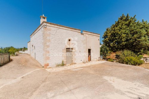 Вилла в Монополи