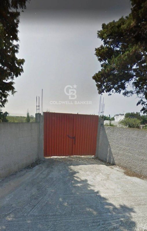 Сельскохозяйственный участок в Бриндизи