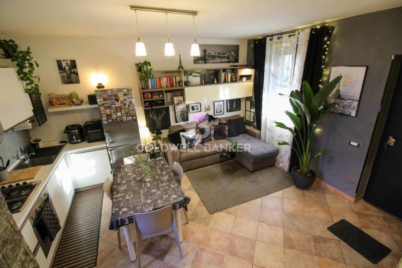 梅扎尼诺半独立房屋