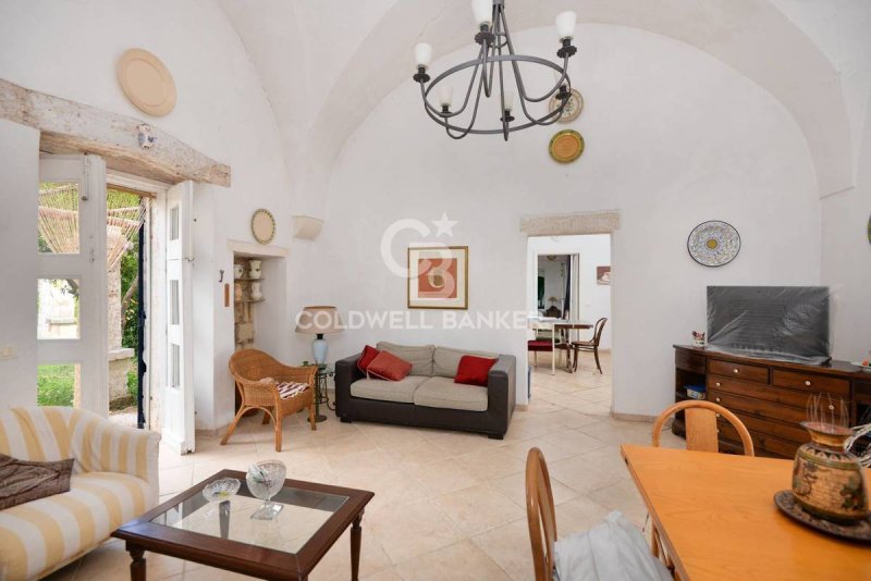 Moradia em Cutrofiano