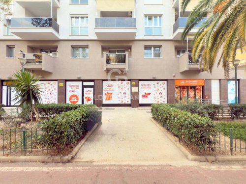 Edifício comercial em Barletta