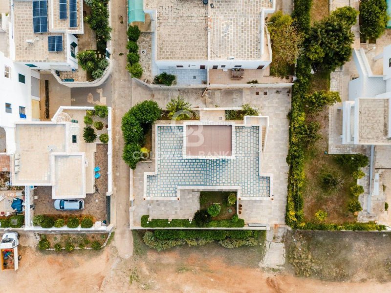 卡罗维尼奥别墅