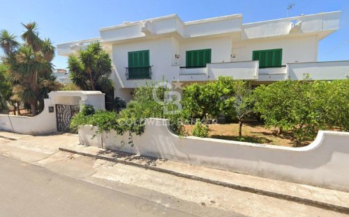Villa à Taviano
