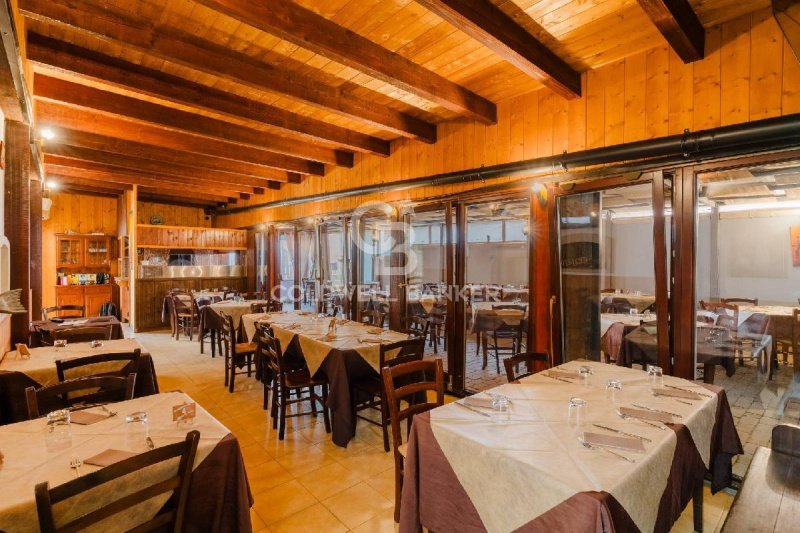 Inmueble comercial en Carpignano Salentino