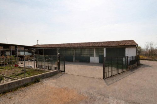 Коммерческая недвижимость в Монкальери