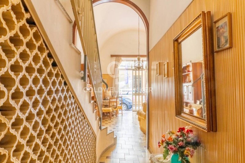 Casa independiente en Andría