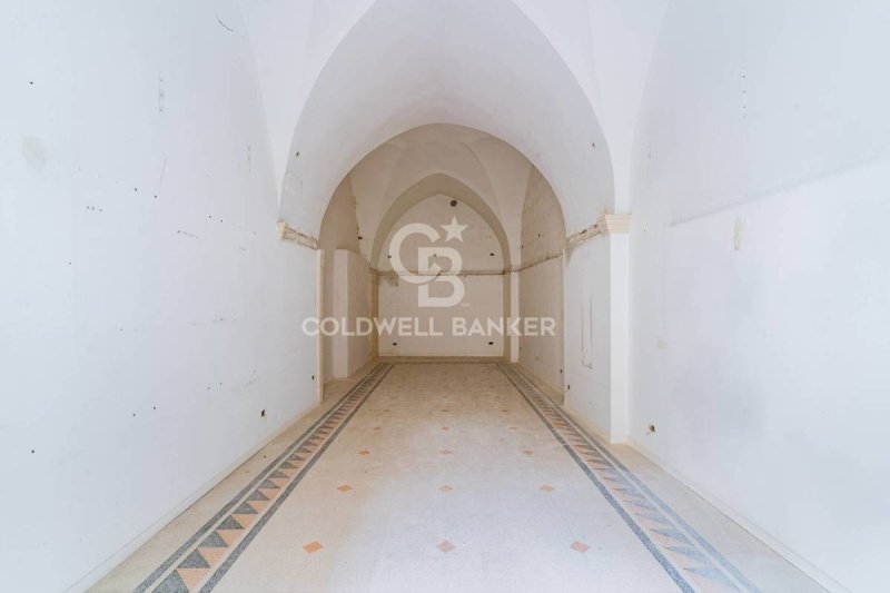 Edifício comercial em Galatina