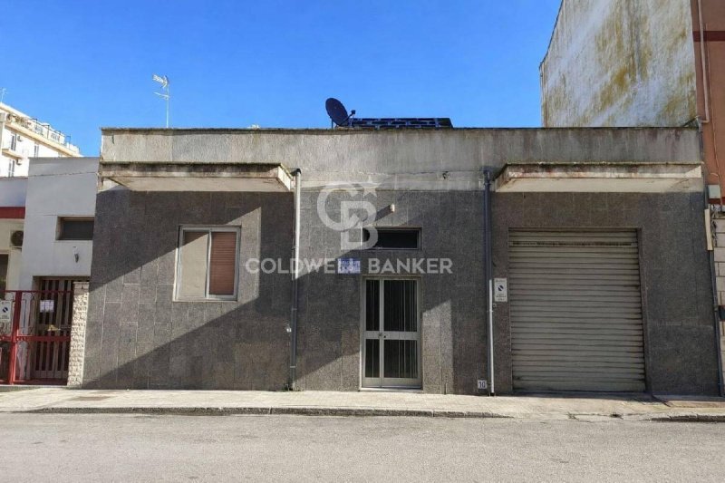 Casa indipendente a Brindisi