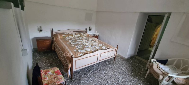 马丁纳弗兰卡特魯洛