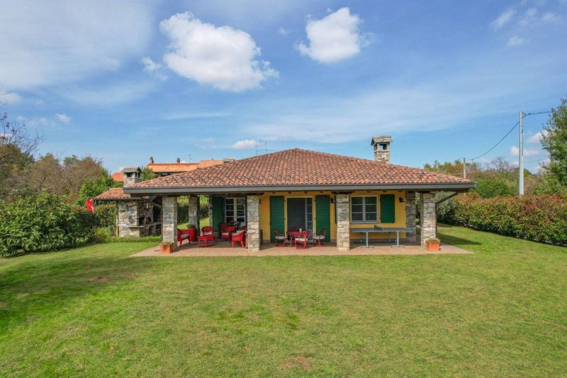 Villa en Gattico-Veruno