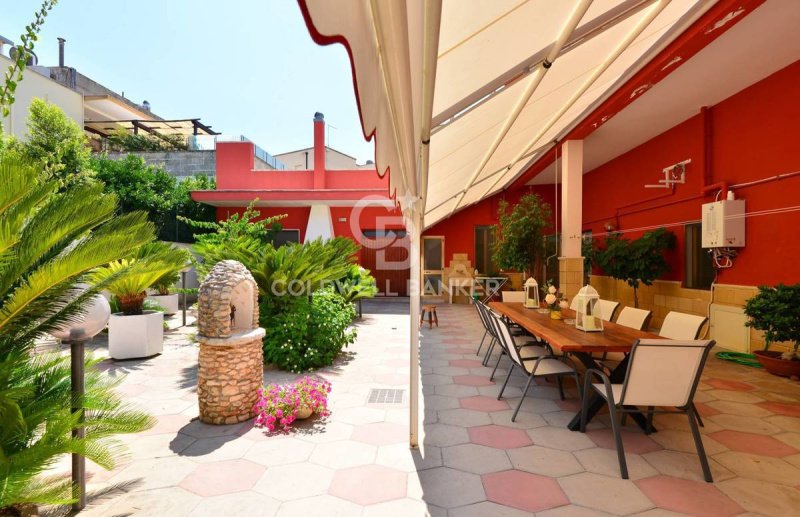 Palazzo a Maglie