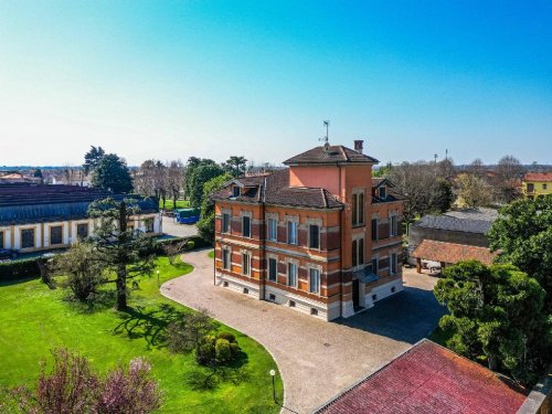 Villa in Cassolnovo
