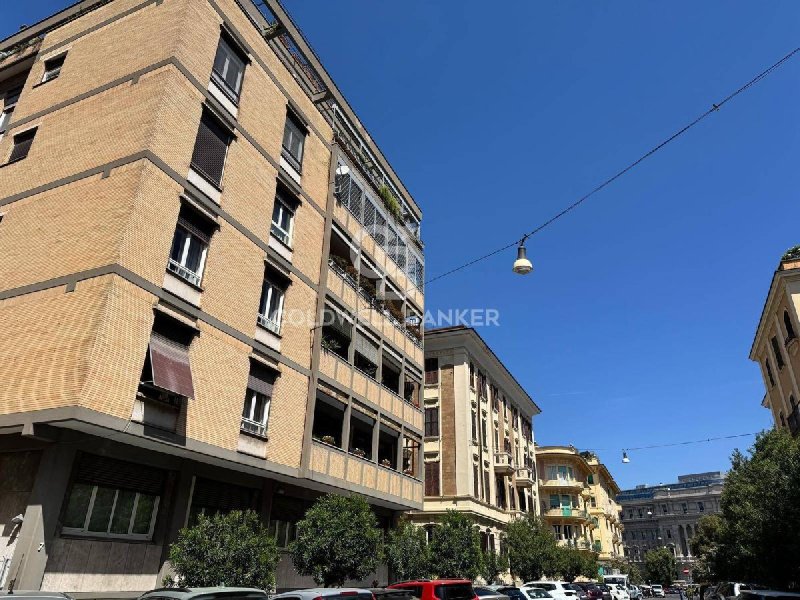 Zakelijk onroerend goed in Roma