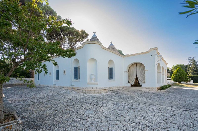 Villa a Fasano