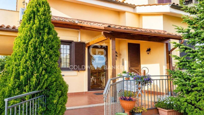 Casa semi indipendente a Bracciano