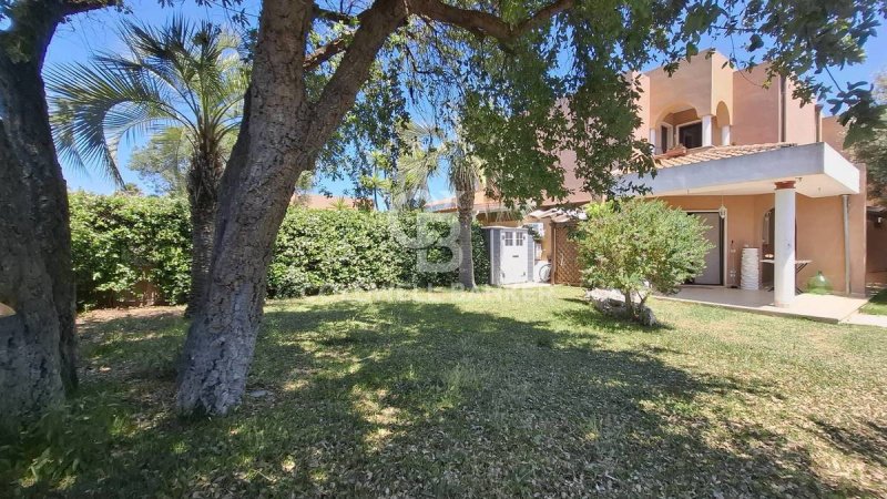 Reihenhaus in Brindisi