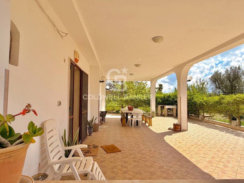 Villa à San Vito dei Normanni