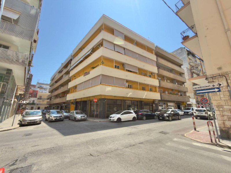 Zakelijk onroerend goed in Barletta