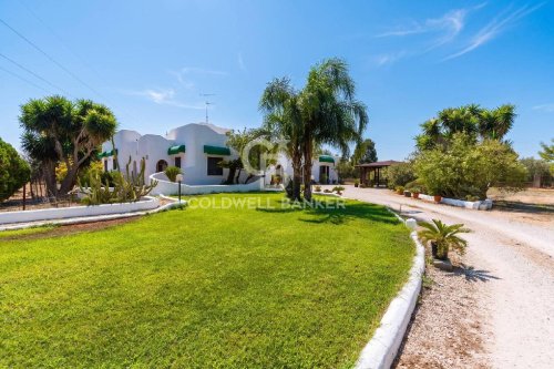 Villa in Spongano