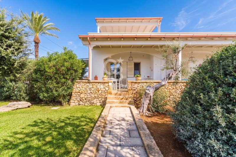 Casa geminada em Alezio