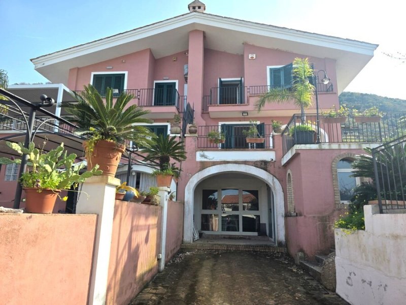 Casa semi-independiente en Parghelia