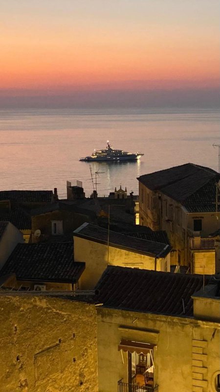 Takvåning i Tropea