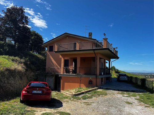 Villa in Moncalvo