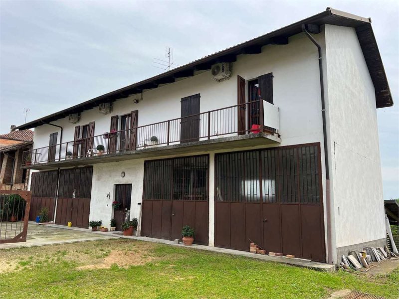 Vrijstaande woning in Montechiaro d'Asti