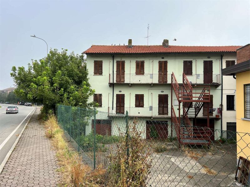 Gebouw in Asti