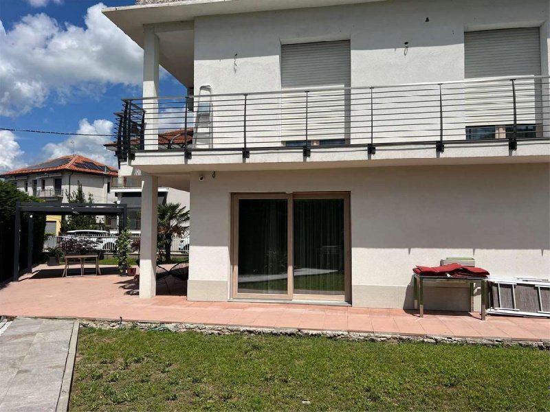 Villa in Alba