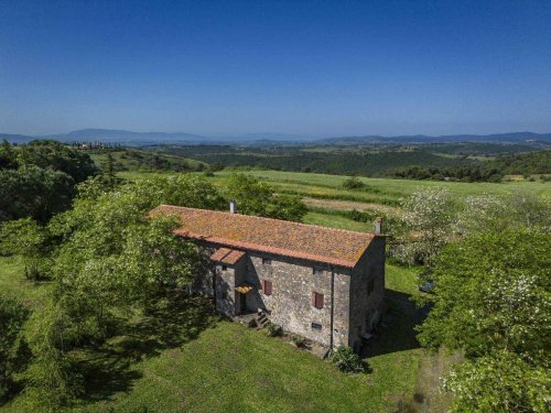 Klein huisje op het platteland in Magliano in Toscana