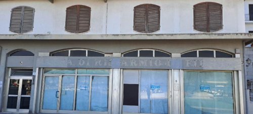Edifício comercial em Monte Argentario