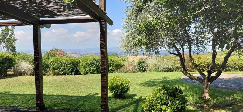 Moradia com terraço em Scansano