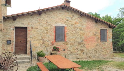 Semi-detached house in Castiglione d'Orcia