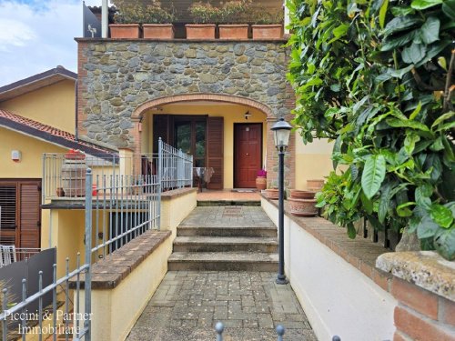 Maison jumelée à Tuoro sul Trasimeno