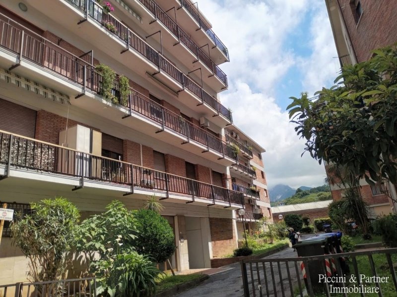 Takvåning i Carrara