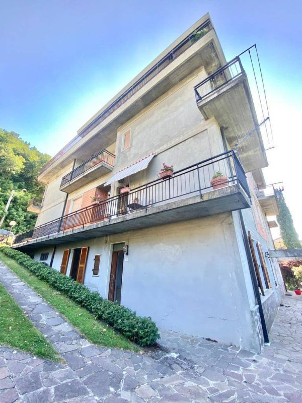 Fristående lägenhet i Fivizzano