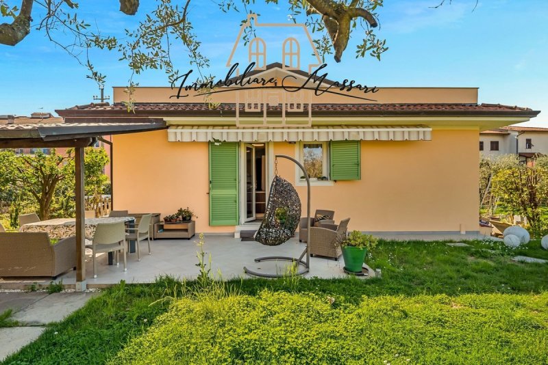 Villa in Sarzana