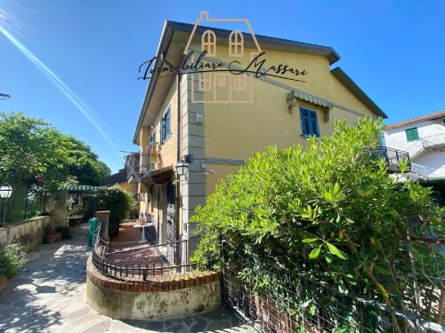 Casa semi-independiente en Santo Stefano di Magra
