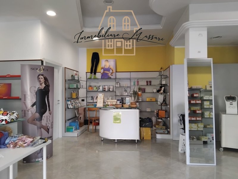 Inmueble comercial en La Spezia